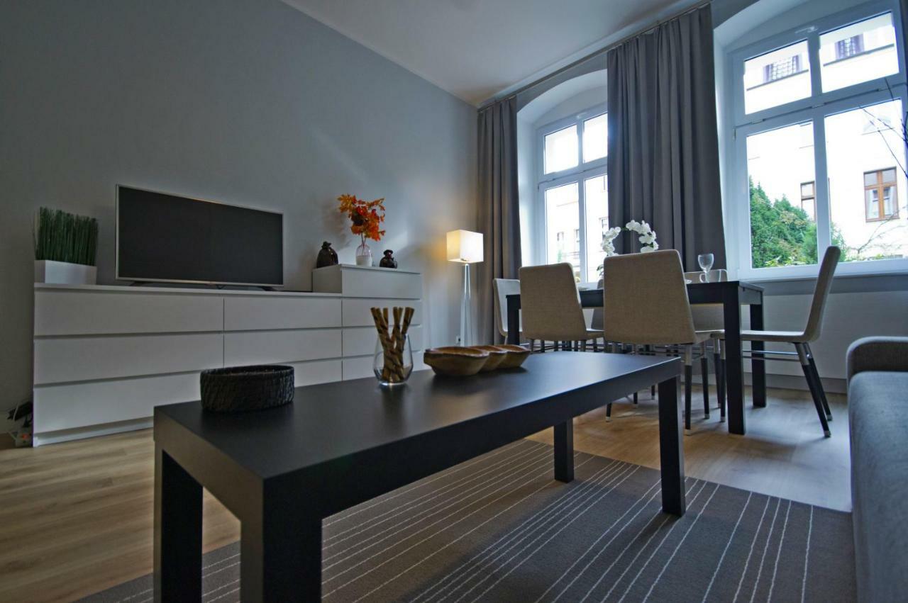 Apartament Paderewskiego 12M2 シフィノウイシチェ エクステリア 写真